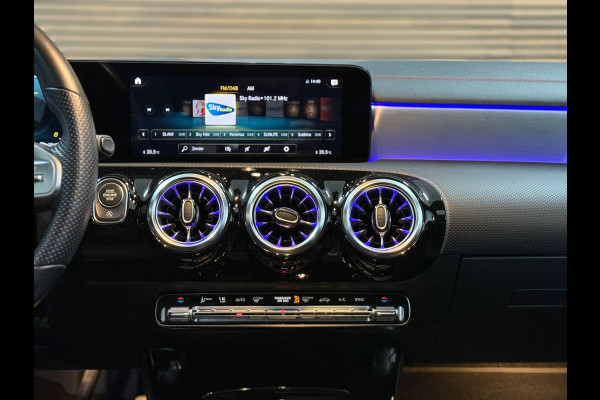 Mercedes-Benz CLA-Klasse Shooting Brake 200 Business Solution + AMG | Pano | Memory | Nightpakket | LED | Keyless | Premium Plus