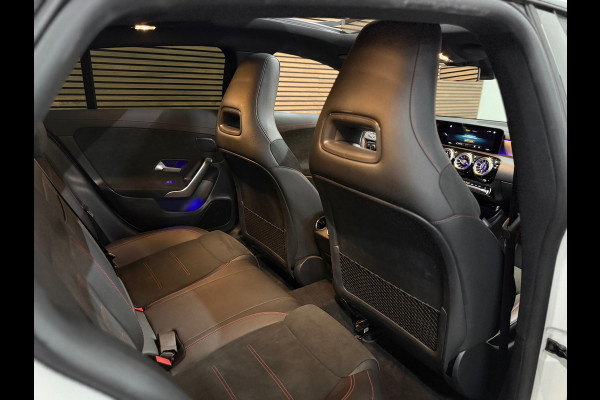Mercedes-Benz CLA-Klasse Shooting Brake 200 Business Solution + AMG | Pano | Memory | Nightpakket | LED | Keyless | Premium Plus