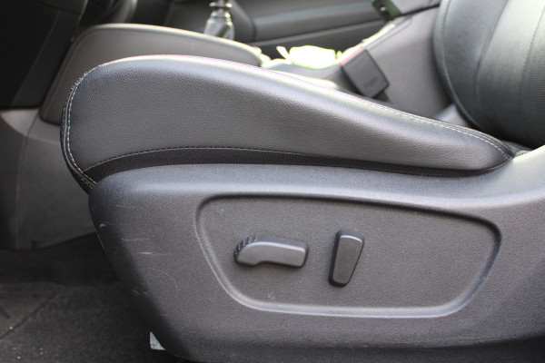 Nissan QASHQAI 1.2 Tekna | Cruise control | Leder | Panoramadak | Trekhaak | 360 camera