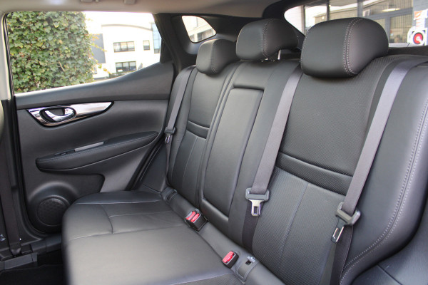Nissan QASHQAI 1.2 Tekna | Cruise control | Leder | Panoramadak | Trekhaak | 360 camera