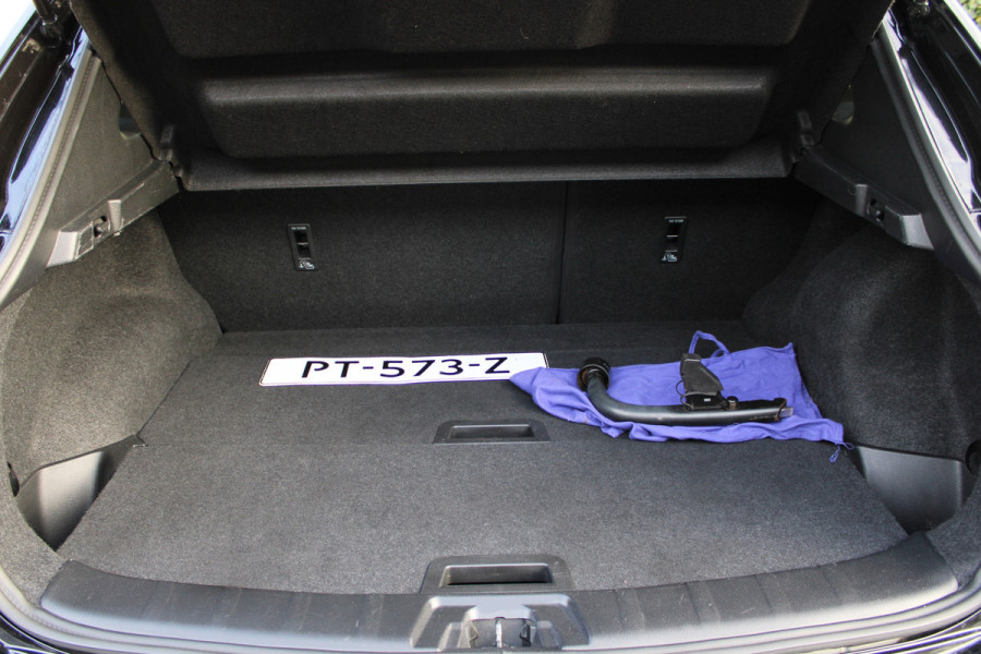 Nissan QASHQAI 1.2 Tekna | Cruise control | Leder | Panoramadak | Trekhaak | 360 camera