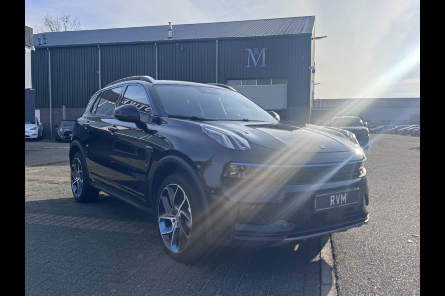 Lynk & Co 01 1.5 VAN: €26.900,- VOOR: €23.770,- UW EINDEJAARSVOORDEEL: €3.130,- |PHEV |FABRIEKSGARANTIE| COMPLETE AUTO| ZWARTE HEMEL| PANO| 360 CAMERA| ELEK. ACHTERKLEP| DODE HOEK|