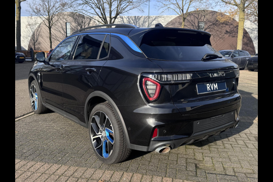 Lynk & Co 01 1.5 VAN: €26.900,- VOOR: €23.770,- UW EINDEJAARSVOORDEEL: €3.130,- |PHEV |FABRIEKSGARANTIE| COMPLETE AUTO| ZWARTE HEMEL| PANO| 360 CAMERA| ELEK. ACHTERKLEP| DODE HOEK|