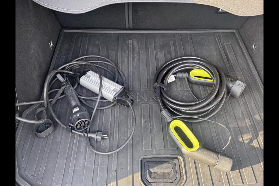 Lynk & Co 01 1.5 VAN: €26.900,- VOOR: €23.770,- UW EINDEJAARSVOORDEEL: €3.130,- |PHEV |FABRIEKSGARANTIE| COMPLETE AUTO| ZWARTE HEMEL| PANO| 360 CAMERA| ELEK. ACHTERKLEP| DODE HOEK|