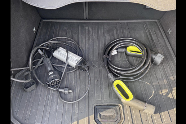 Lynk & Co 01 1.5 VAN: €26.900,- VOOR: €23.770,- UW EINDEJAARSVOORDEEL: €3.130,- |PHEV |FABRIEKSGARANTIE| COMPLETE AUTO| ZWARTE HEMEL| PANO| 360 CAMERA| ELEK. ACHTERKLEP| DODE HOEK|