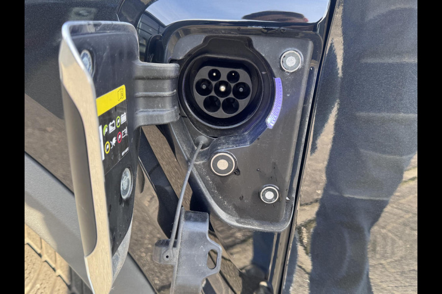 Lynk & Co 01 1.5 VAN: €26.900,- VOOR: €23.770,- UW EINDEJAARSVOORDEEL: €3.130,- |PHEV |FABRIEKSGARANTIE| COMPLETE AUTO| ZWARTE HEMEL| PANO| 360 CAMERA| ELEK. ACHTERKLEP| DODE HOEK|