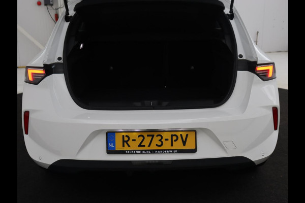 Opel Astra 1.6 Hybrid Edition | Trekhaak | Adaptive cruise | Carplay | Full LED | Parkeerhulp | Digital Cockpit | DAB | Keyless start