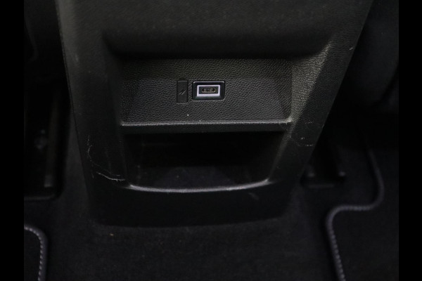 Opel Astra 1.6 Hybrid Edition | Trekhaak | Adaptive cruise | Carplay | Full LED | Parkeerhulp | Digital Cockpit | DAB | Keyless start