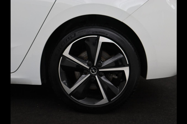 Opel Astra 1.6 Hybrid Edition | Trekhaak | Adaptive cruise | Carplay | Full LED | Parkeerhulp | Digital Cockpit | DAB | Keyless start