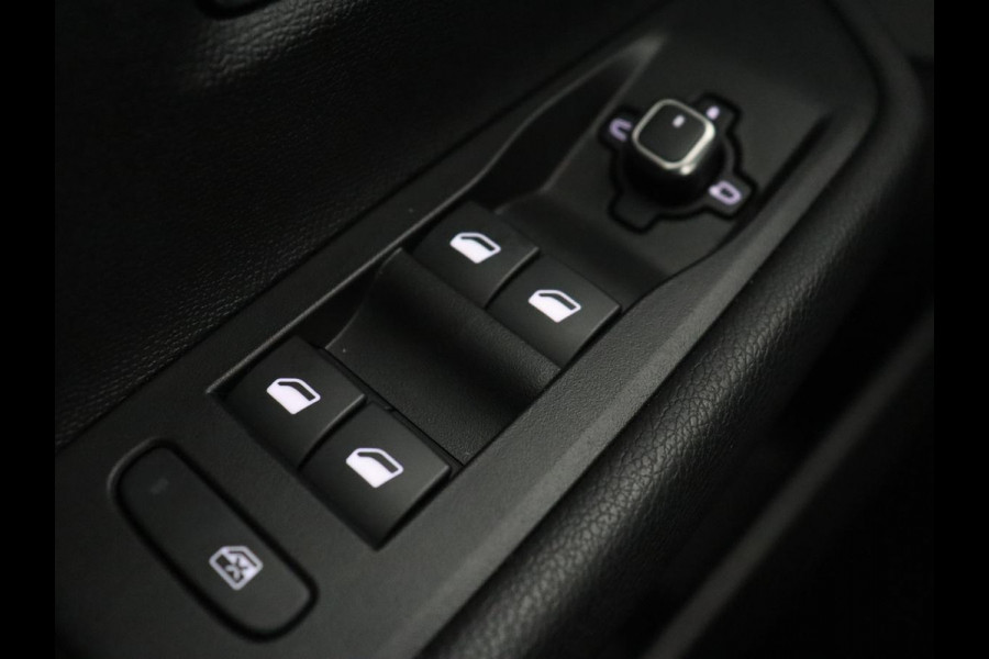 Opel Astra 1.6 Hybrid Edition | Trekhaak | Adaptive cruise | Carplay | Full LED | Parkeerhulp | Digital Cockpit | DAB | Keyless start