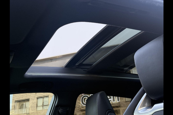 Toyota Corolla Touring Sports 2.0 Hybrid Premium | Panoramadak, JBL, Dodehoekherkenning, Parkeersensoren, Elektrische achterklep, 18 inch