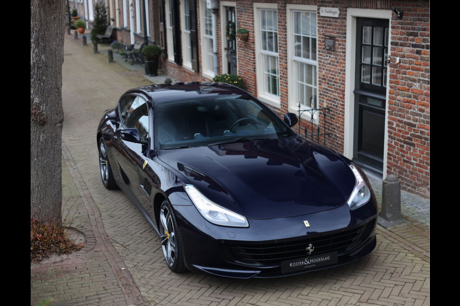 Ferrari GTC4Lusso 6.3 V12 | Atelier - Lift - Camera