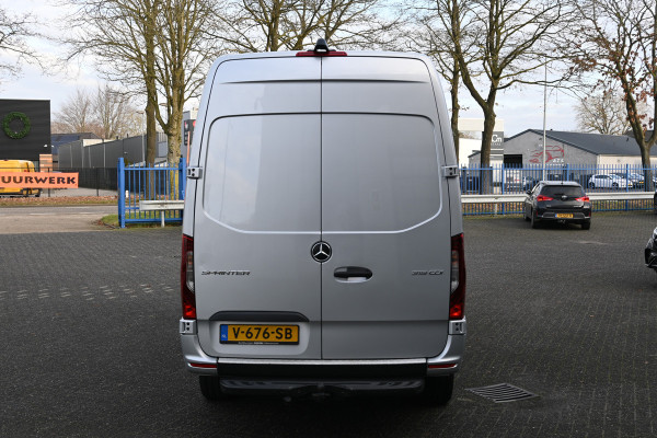 Mercedes-Benz Sprinter 319 CDI 3.0 V6 L2H2 LED, 10.25 MBUX met navigatie en camera