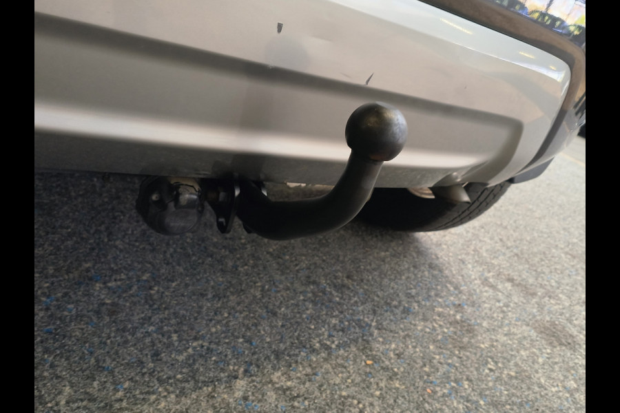 Suzuki Ignis 1.2 Smart Hybrid Comfort + Trekhaak uit 2021 Rijklaar + 12 maanden Bovag-garantie Henk Jongen Auto's in Helmond,  al 50 jaar service zoals 't hoort!