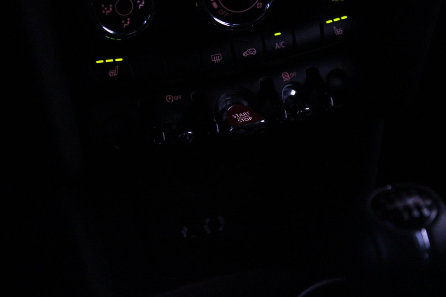 MINI One 1.2 102PK ONE SALT BUSINESS | STOEL VERWARMING | 17" LICHTMETALEN VELGEN JOHN COOPER WORKS | AIRCO | LAGE KM STAND! | PARKEERSENSOREN ACHTER |