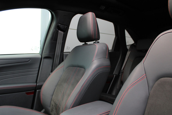 Ford Kuga 2.5 PHEV ST-Line X | Panoramadak | Trekhaak | BLIS | B&O | Full Options