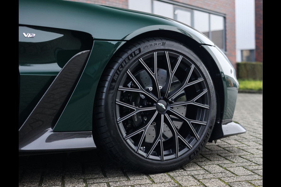 Aston Martin Vantage 5.2 V12 | AM Heritage Green - 1/333