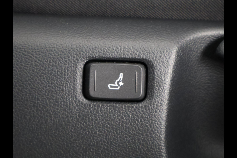 Toyota Yaris 1.5 HYBRID DYNAMIC 1e EIG. GARANTIE 8-2033 AUTOMAAT .CARPLAY NAVIGATIE . CAMERA . STOELVERWARMING . APPLE CARPLAY & ANDROID AUTO.