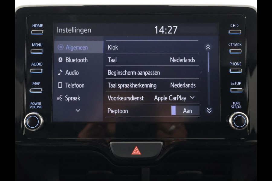 Toyota Yaris 1.5 HYBRID DYNAMIC 1e EIG. GARANTIE 8-2033 AUTOMAAT .CARPLAY NAVIGATIE . CAMERA . STOELVERWARMING . APPLE CARPLAY & ANDROID AUTO.