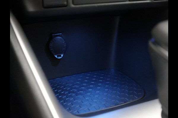 Toyota Yaris 1.5 HYBRID DYNAMIC 1e EIG. GARANTIE 8-2033 AUTOMAAT .CARPLAY NAVIGATIE . CAMERA . STOELVERWARMING . APPLE CARPLAY & ANDROID AUTO.