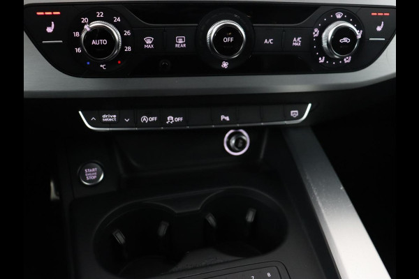Audi A5 2.0 TFSI S Line | Stoelverwarming | Bang & Olufsen Sound | Sportstoelen | Full LED | Navigatie | Climate control | Cruise control | Half leder | Climate control | Bluetooth | Parkeerhulp