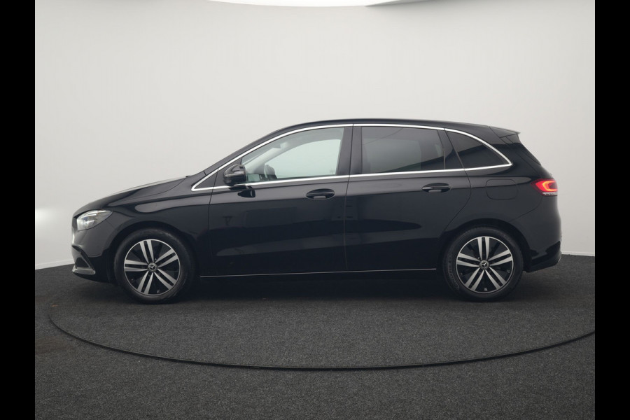 Mercedes-Benz B-Klasse 250 e Luxury Line Plug In Hybrid 218pk Dealer O.H. PHEV | Trekhaak Af Fabriek | Adaptive | 360 Camera | Multi Beam LED | Widescreen Navi | Lederen Sportstoelen | Apple Carplay | Navigatie | DAB |