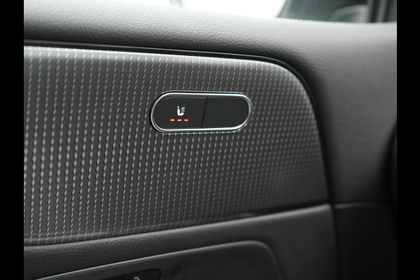 Mercedes-Benz B-Klasse 250 e Luxury Line Plug In Hybrid 218pk Dealer O.H. PHEV | Trekhaak Af Fabriek | Adaptive | 360 Camera | Multi Beam LED | Widescreen Navi | Lederen Sportstoelen | Apple Carplay | Navigatie | DAB |