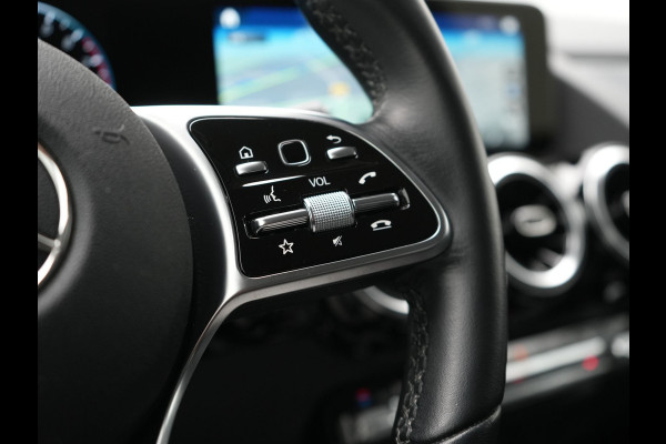 Mercedes-Benz B-Klasse 250 e Luxury Line Plug In Hybrid 218pk Dealer O.H. PHEV | Trekhaak Af Fabriek | Adaptive | 360 Camera | Multi Beam LED | Widescreen Navi | Lederen Sportstoelen | Apple Carplay | Navigatie | DAB |