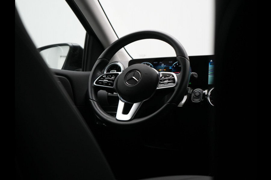 Mercedes-Benz B-Klasse 250 e Luxury Line Plug In Hybrid 218pk Dealer O.H. PHEV | Trekhaak Af Fabriek | Adaptive | 360 Camera | Multi Beam LED | Widescreen Navi | Lederen Sportstoelen | Apple Carplay | Navigatie | DAB |