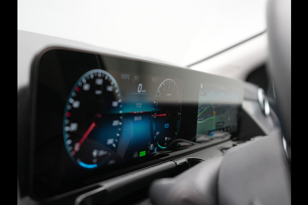 Mercedes-Benz B-Klasse 250 e Luxury Line Plug In Hybrid 218pk Dealer O.H. PHEV | Trekhaak Af Fabriek | Adaptive | 360 Camera | Multi Beam LED | Widescreen Navi | Lederen Sportstoelen | Apple Carplay | Navigatie | DAB |
