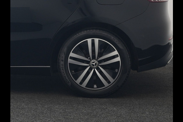 Mercedes-Benz B-Klasse 250 e Luxury Line Plug In Hybrid 218pk Dealer O.H. PHEV | Trekhaak Af Fabriek | Adaptive | 360 Camera | Multi Beam LED | Widescreen Navi | Lederen Sportstoelen | Apple Carplay | Navigatie | DAB |