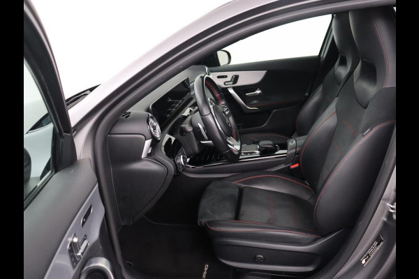 Mercedes-Benz A-Klasse 250e AMG Limited | Panoramadak | Stoelverwarming | Matrix LED | Memory | Carplay | Keyless | Camera | Navigatie | Full LED | PHEV | Plug In