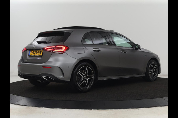 Mercedes-Benz A-Klasse 250e AMG Limited | Panoramadak | Stoelverwarming | Matrix LED | Memory | Carplay | Keyless | Camera | Navigatie | Full LED | PHEV | Plug In