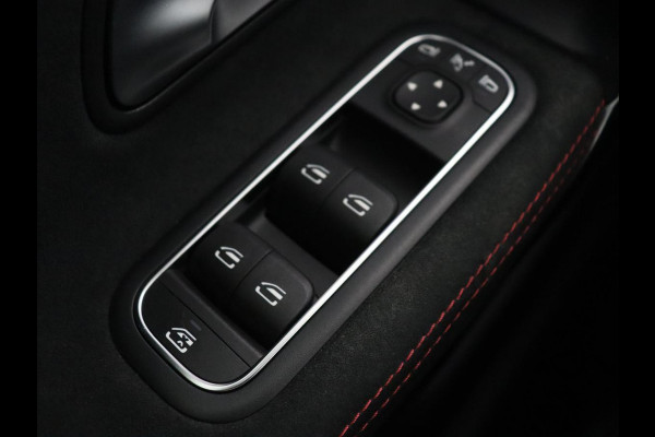 Mercedes-Benz A-Klasse 250e AMG Limited | Panoramadak | Stoelverwarming | Matrix LED | Memory | Carplay | Keyless | Camera | Navigatie | Full LED | PHEV | Plug In