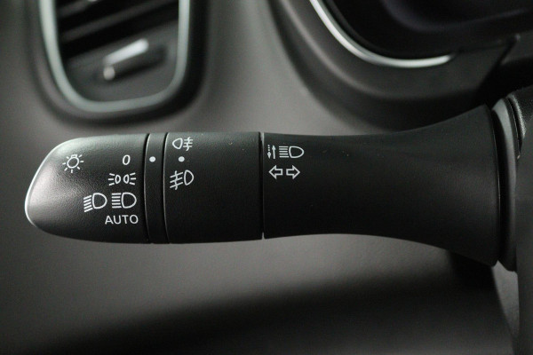 Renault Grand Scénic 1.3 TCe Equilibre 7p. Automaat (NAVIGATIE, TREKHAAK, NAVIGATIE, PARKEERSENSOREN)