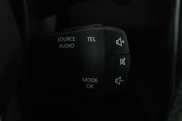 Renault Grand Scénic 1.3 TCe Equilibre 7p. Automaat (NAVIGATIE, TREKHAAK, NAVIGATIE, PARKEERSENSOREN)