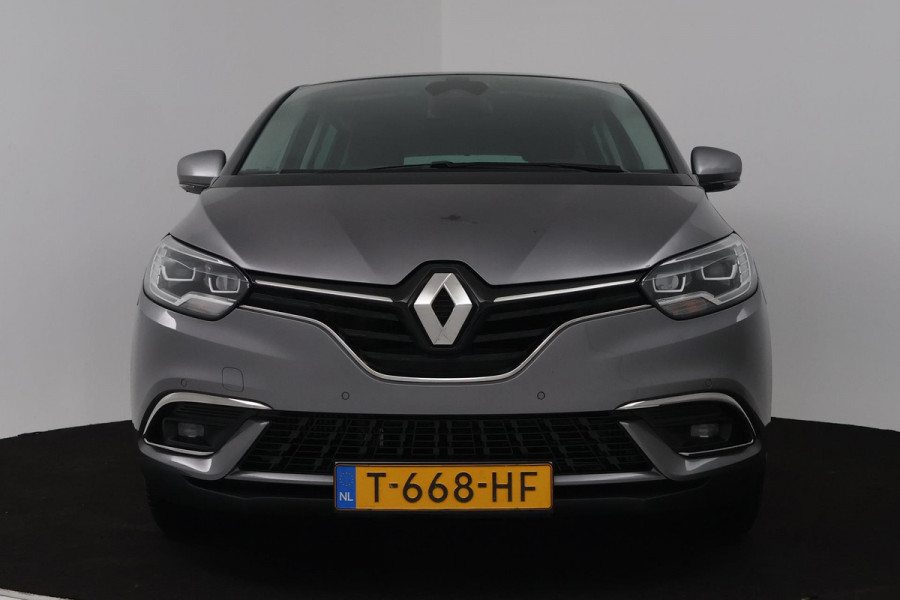 Renault Grand Scénic 1.3 TCe Equilibre 7p. Automaat (NAVIGATIE, TREKHAAK, NAVIGATIE, PARKEERSENSOREN)