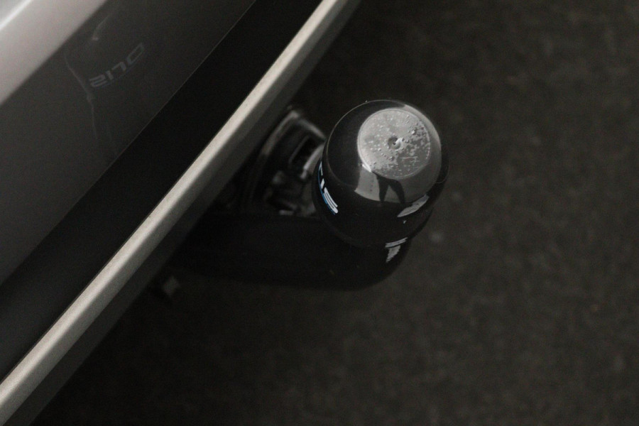 Renault Grand Scénic 1.3 TCe Equilibre 7p. Automaat (NAVIGATIE, TREKHAAK, NAVIGATIE, PARKEERSENSOREN)