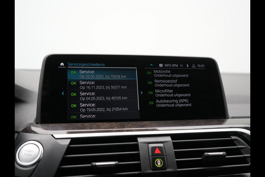 BMW X3 xDrive30e M Sport Plug In Hybrid 293pk Dealer O.H. PHEV | Trekhaak Af Fabriek | Adaptive Cruise | Head Up | 360 Camera | Harman/Kardon | Adaptief Onderstel | Lederen Sportstoelen Memory & Verwarmd | Sfeerverlichting | Keyless | Blis |