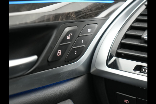 BMW X3 xDrive30e M Sport Plug In Hybrid 293pk Dealer O.H. PHEV | Trekhaak Af Fabriek | Adaptive Cruise | Head Up | 360 Camera | Harman/Kardon | Adaptief Onderstel | Lederen Sportstoelen Memory & Verwarmd | Sfeerverlichting | Keyless | Blis |