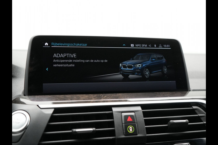 BMW X3 xDrive30e M Sport Plug In Hybrid 293pk Dealer O.H. PHEV | Trekhaak Af Fabriek | Adaptive Cruise | Head Up | 360 Camera | Harman/Kardon | Adaptief Onderstel | Lederen Sportstoelen Memory & Verwarmd | Sfeerverlichting | Keyless | Blis |