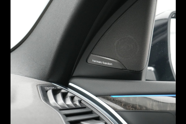 BMW X3 xDrive30e M Sport Plug In Hybrid 293pk Dealer O.H. PHEV | Trekhaak Af Fabriek | Adaptive Cruise | Head Up | 360 Camera | Harman/Kardon | Adaptief Onderstel | Lederen Sportstoelen Memory & Verwarmd | Sfeerverlichting | Keyless | Blis |