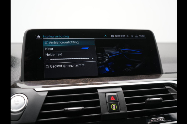 BMW X3 xDrive30e M Sport Plug In Hybrid 293pk Dealer O.H. PHEV | Trekhaak Af Fabriek | Adaptive Cruise | Head Up | 360 Camera | Harman/Kardon | Adaptief Onderstel | Lederen Sportstoelen Memory & Verwarmd | Sfeerverlichting | Keyless | Blis |