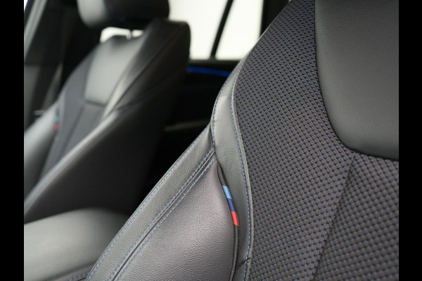 BMW X3 xDrive30e M Sport Plug In Hybrid 293pk Dealer O.H. PHEV | Trekhaak Af Fabriek | Adaptive Cruise | Head Up | 360 Camera | Harman/Kardon | Adaptief Onderstel | Lederen Sportstoelen Memory & Verwarmd | Sfeerverlichting | Keyless | Blis |