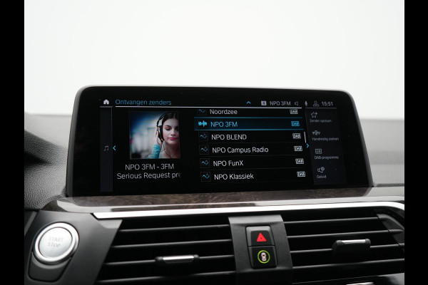 BMW X3 xDrive30e M Sport Plug In Hybrid 293pk Dealer O.H. PHEV | Trekhaak Af Fabriek | Adaptive Cruise | Head Up | 360 Camera | Harman/Kardon | Adaptief Onderstel | Lederen Sportstoelen Memory & Verwarmd | Sfeerverlichting | Keyless | Blis |