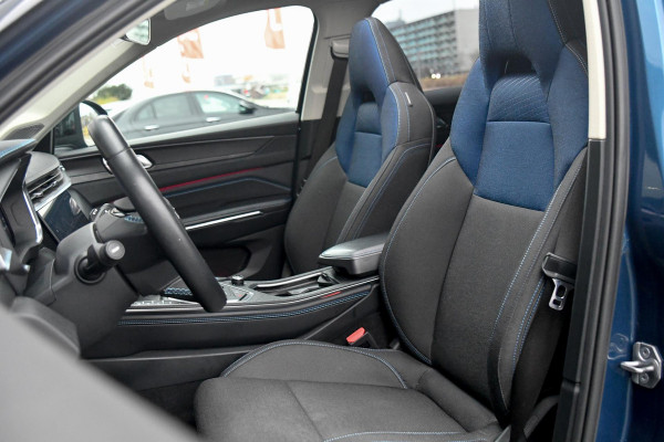 Lynk & Co 01 1.5 MHEV. Pano, Memory, ACC, Sfeer, Camera, Keyless, Dodeh, CarPlay!