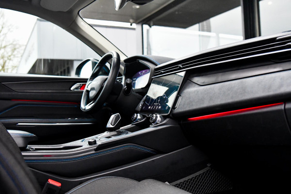 Lynk & Co 01 1.5 MHEV. Pano, Memory, ACC, Sfeer, Camera, Keyless, Dodeh, CarPlay!