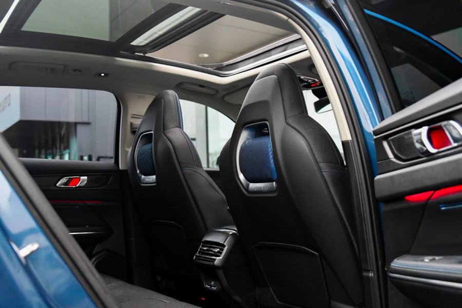 Lynk & Co 01 1.5 MHEV. Pano, Memory, ACC, Sfeer, Camera, Keyless, Dodeh, CarPlay!