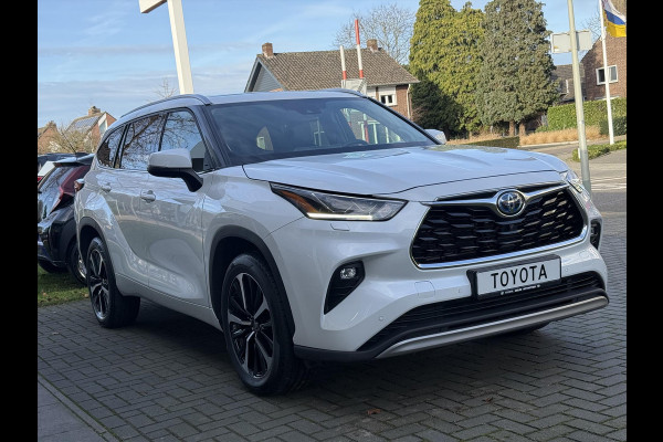 Toyota highlander 2.5 Hybrid AWD Premium | Panoramadak, Head up display, Geheugenfunctie, Stoelventilatie, Leer, 360 Camera, Stuurverwarming