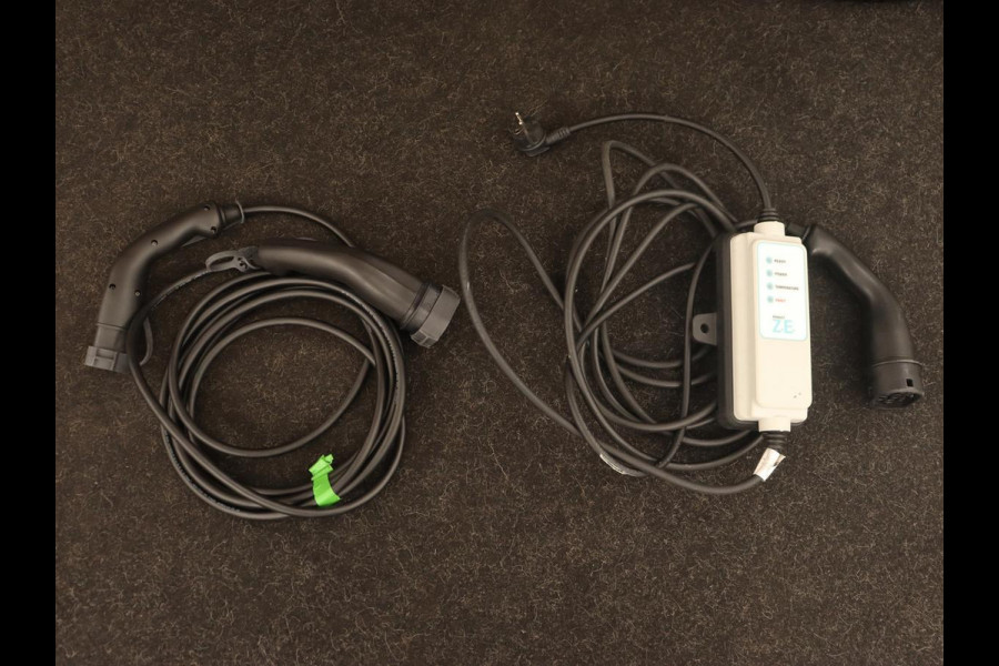 Renault Captur 1.6 E-Tech full hybrid 145 evolution | Camera | Carplay | keyless | Full LED | Cruise control | Navigatie | LMV 18 inch | PHEV | Plug in